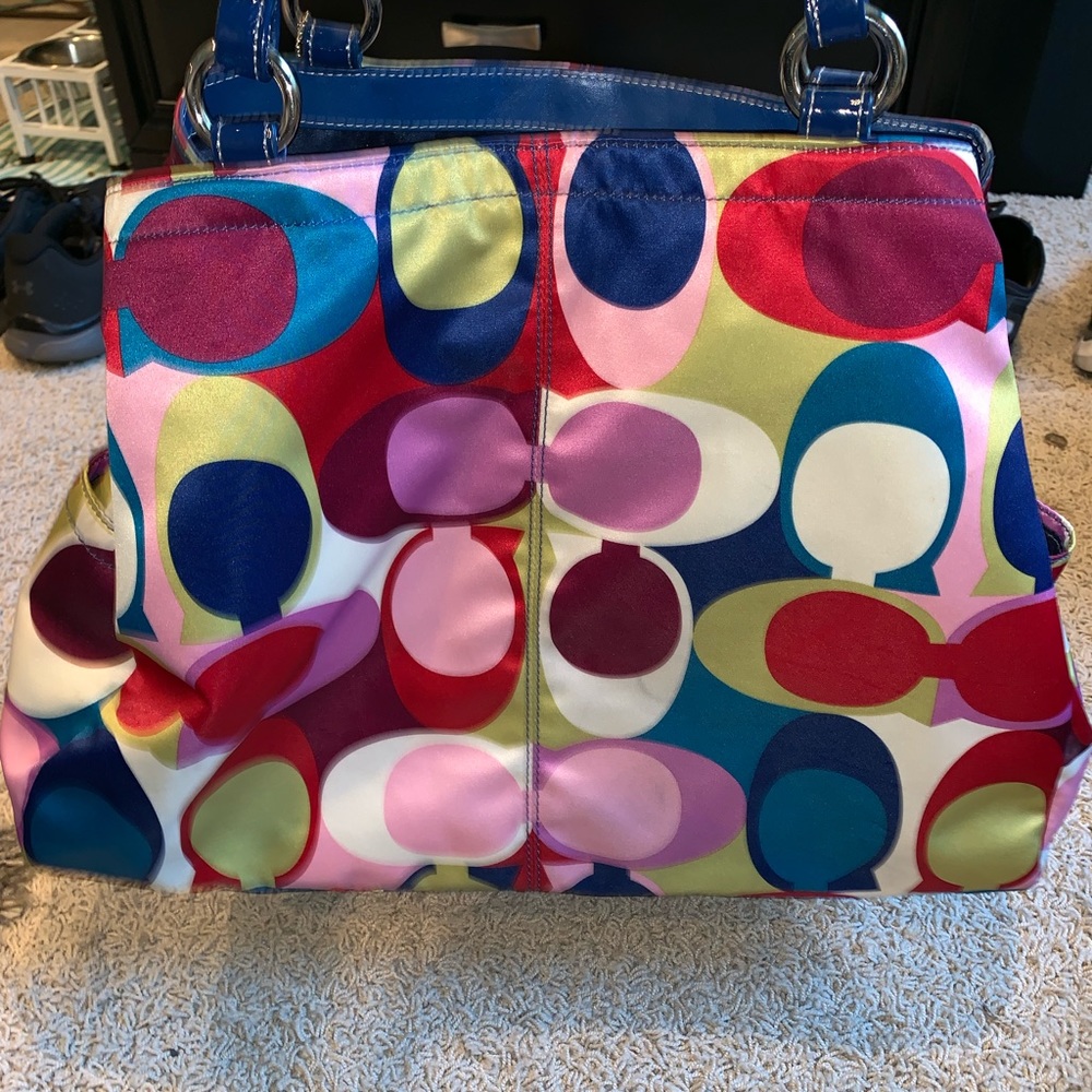 Coach Handbag - Picture 3 of 8